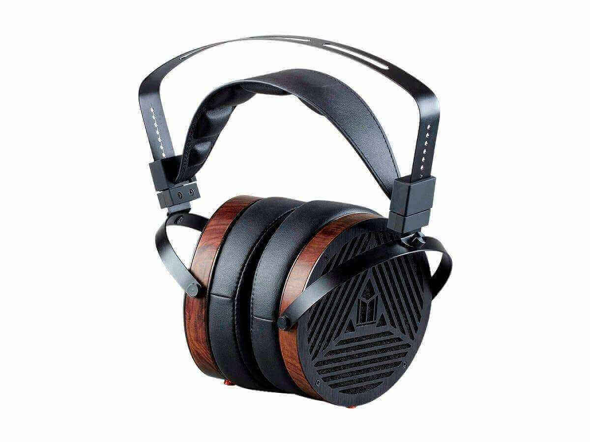 Monolith M1060