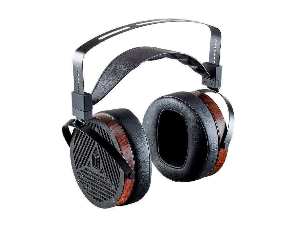 Monolith M1060