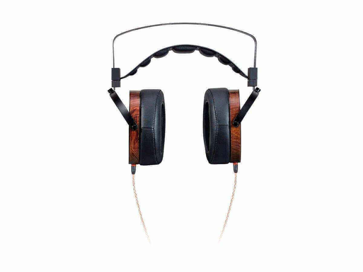 Monolith M1060