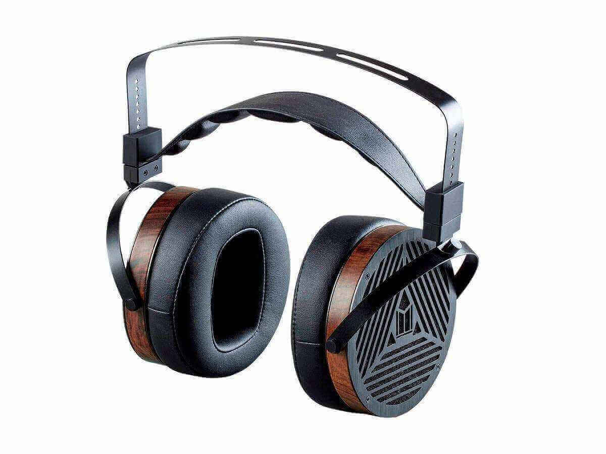 Monolith M1060